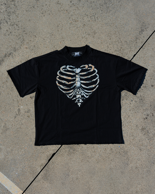 HELLECT BLACK SKELETAL HEART TEE